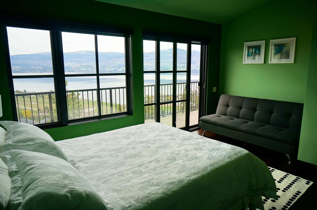 Mission Hill Lake View Villa เวสต์ เคโลว์นา ภายนอก รูปภาพ