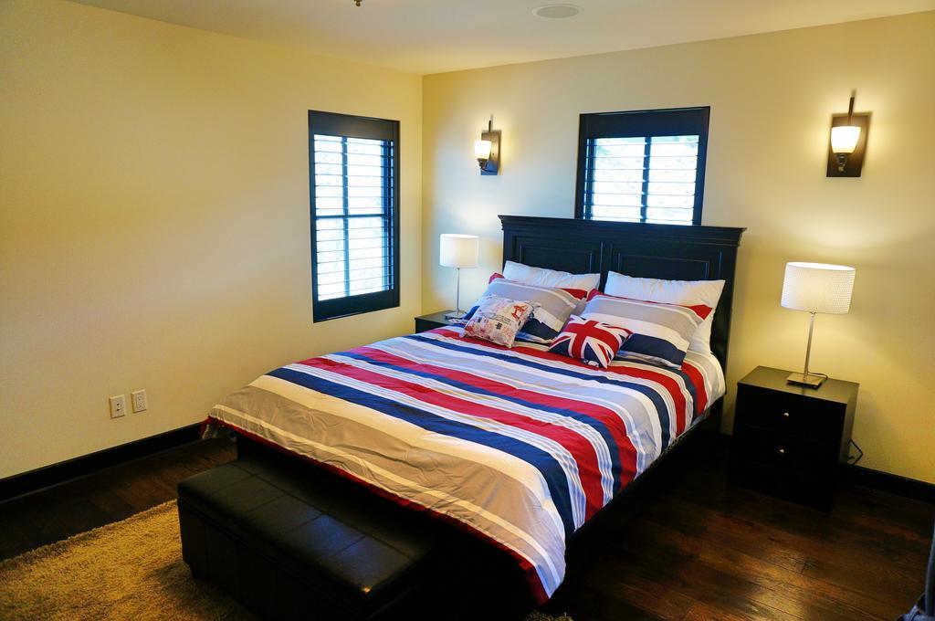 Mission Hill Lake View Villa เวสต์ เคโลว์นา ภายนอก รูปภาพ