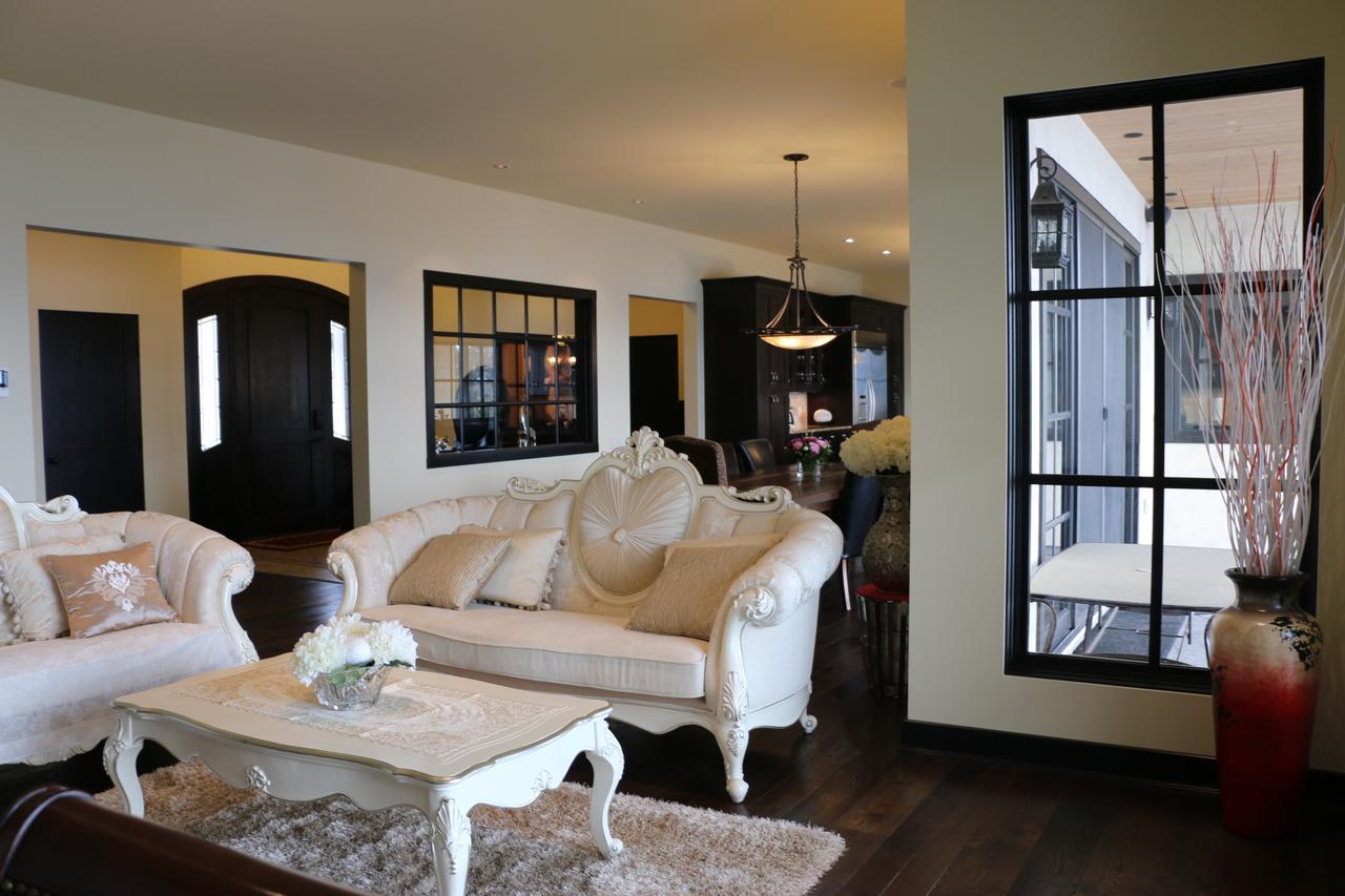 Mission Hill Lake View Villa เวสต์ เคโลว์นา ภายนอก รูปภาพ